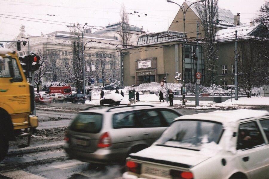 DU1146-7-foto-vernisaz-011.jpeg